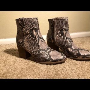 Snakeskin booties, size 6 lightly worn